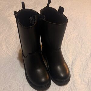 Old navy boots size 9